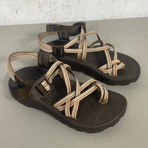 Chaco women’s hiking outdoor trail walking sandals size 6